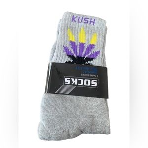 Weed print Tube Socks. 3pack. NWT